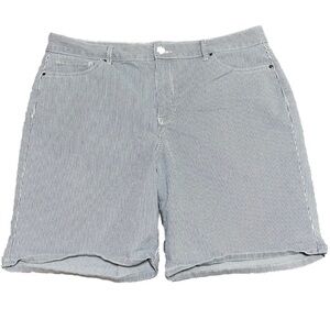 CROFT & Barrow Striped Shorts Women’s (Sz 18)
